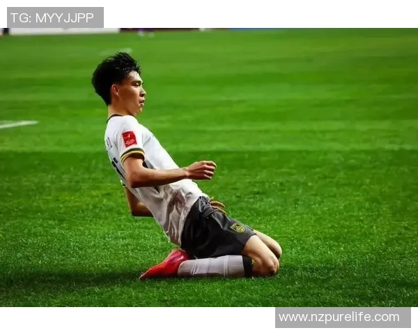 足球新星Airen崛起全能表现震撼赛场未来可期